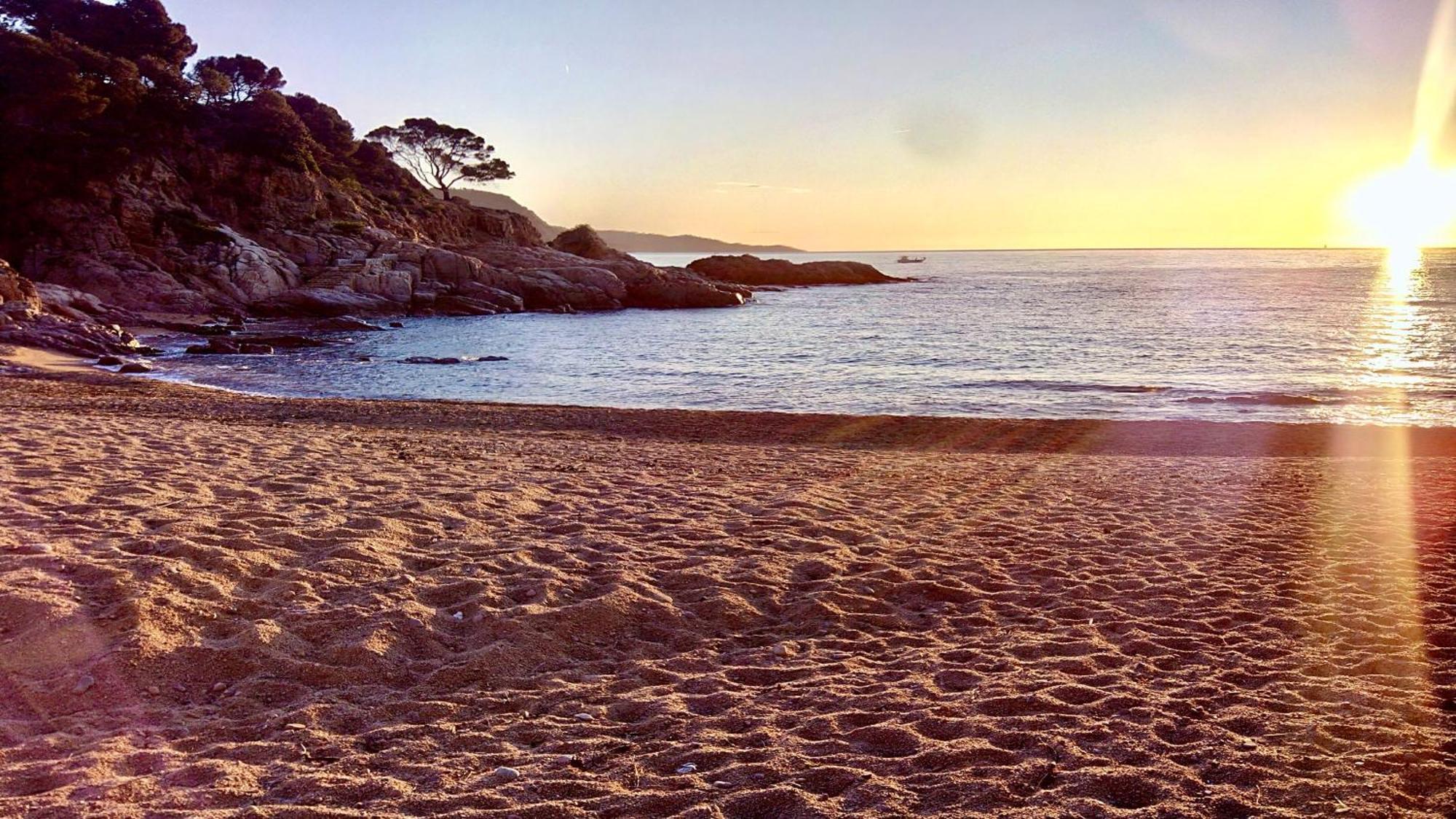 ⭑ Sea Views + Private Beach. What Else? ⭑ Tossa de Mar Eksteriør bilde